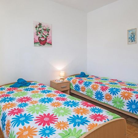 Gorgeous Apartment In Pula With House Sea View Buitenkant foto