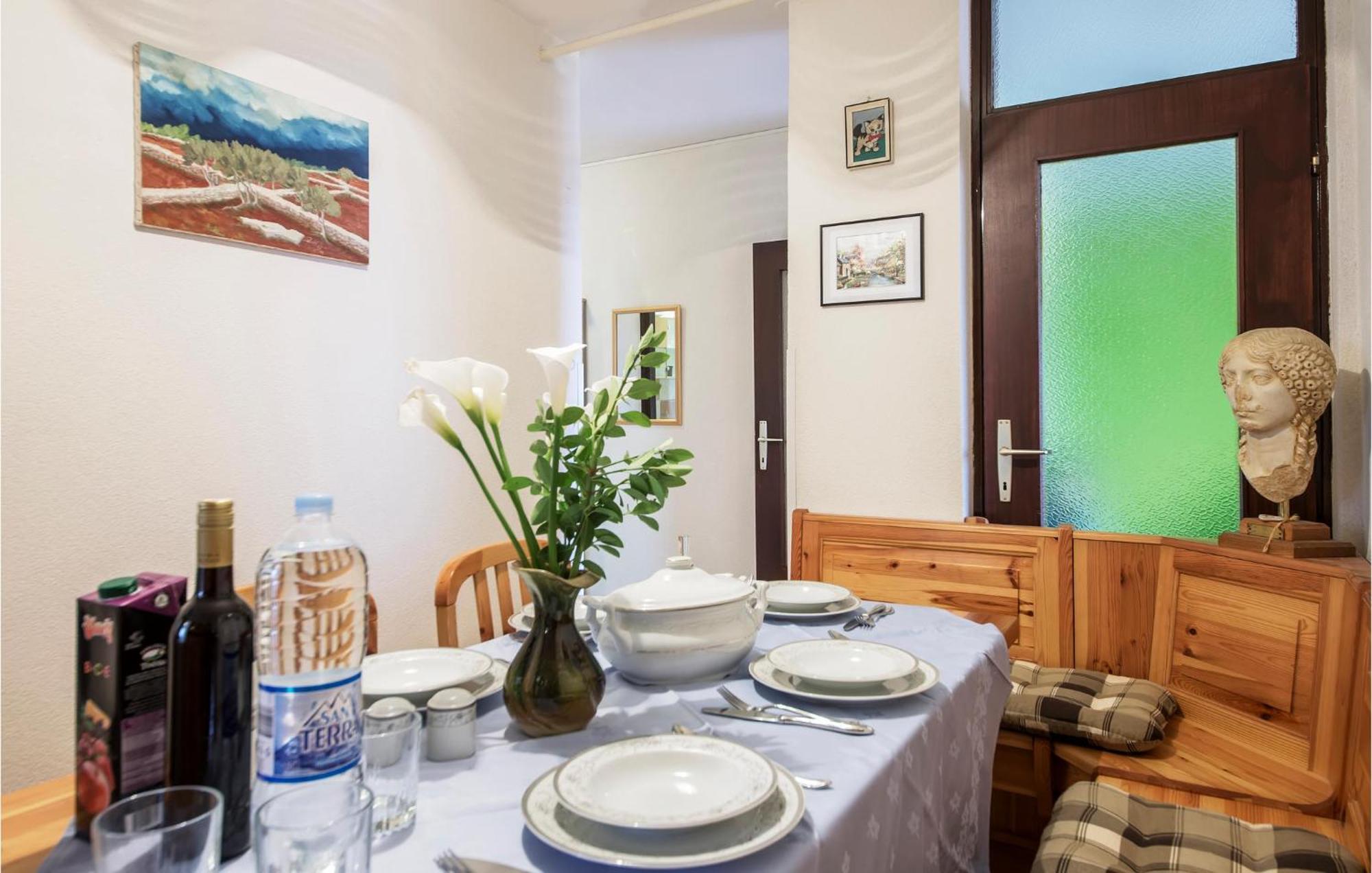 Gorgeous Apartment In Pula With House Sea View Buitenkant foto