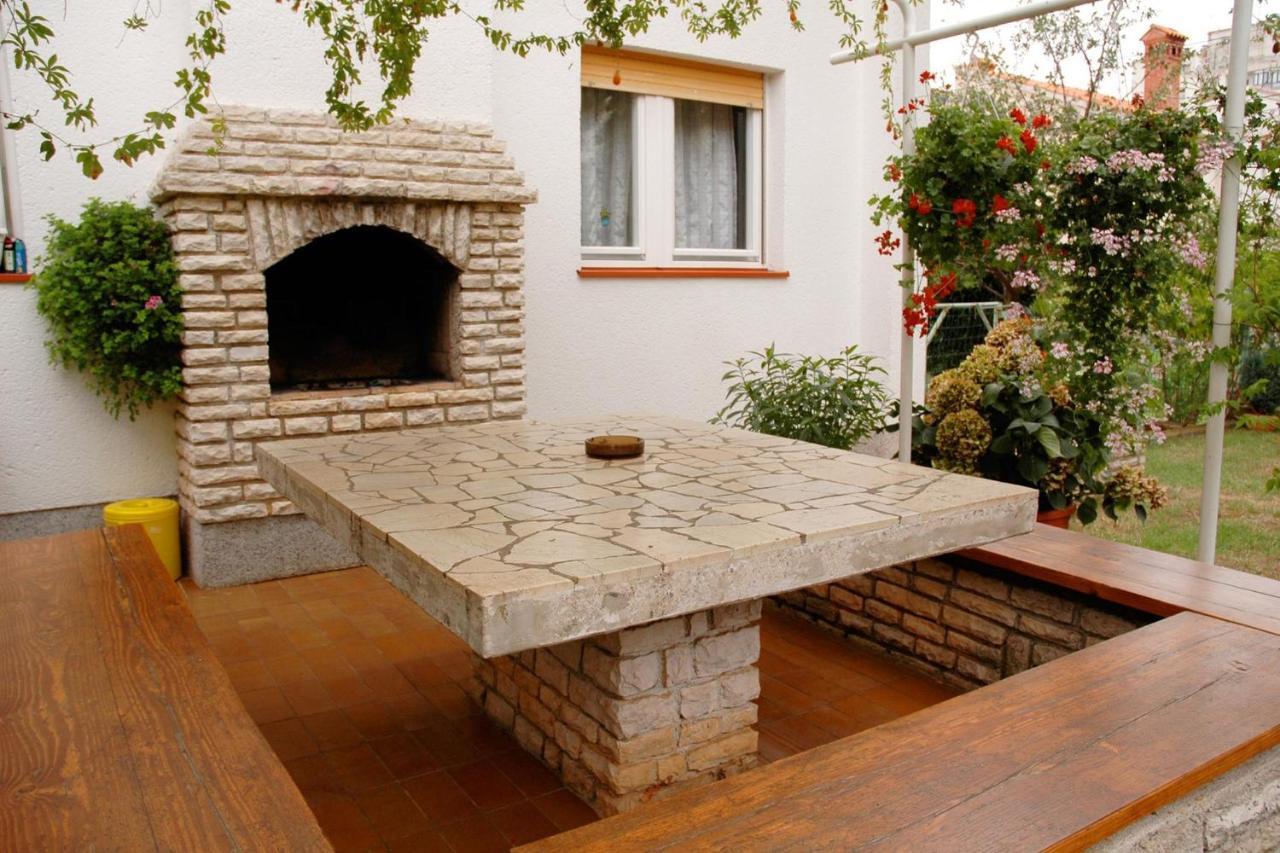 Gorgeous Apartment In Pula With House Sea View Buitenkant foto